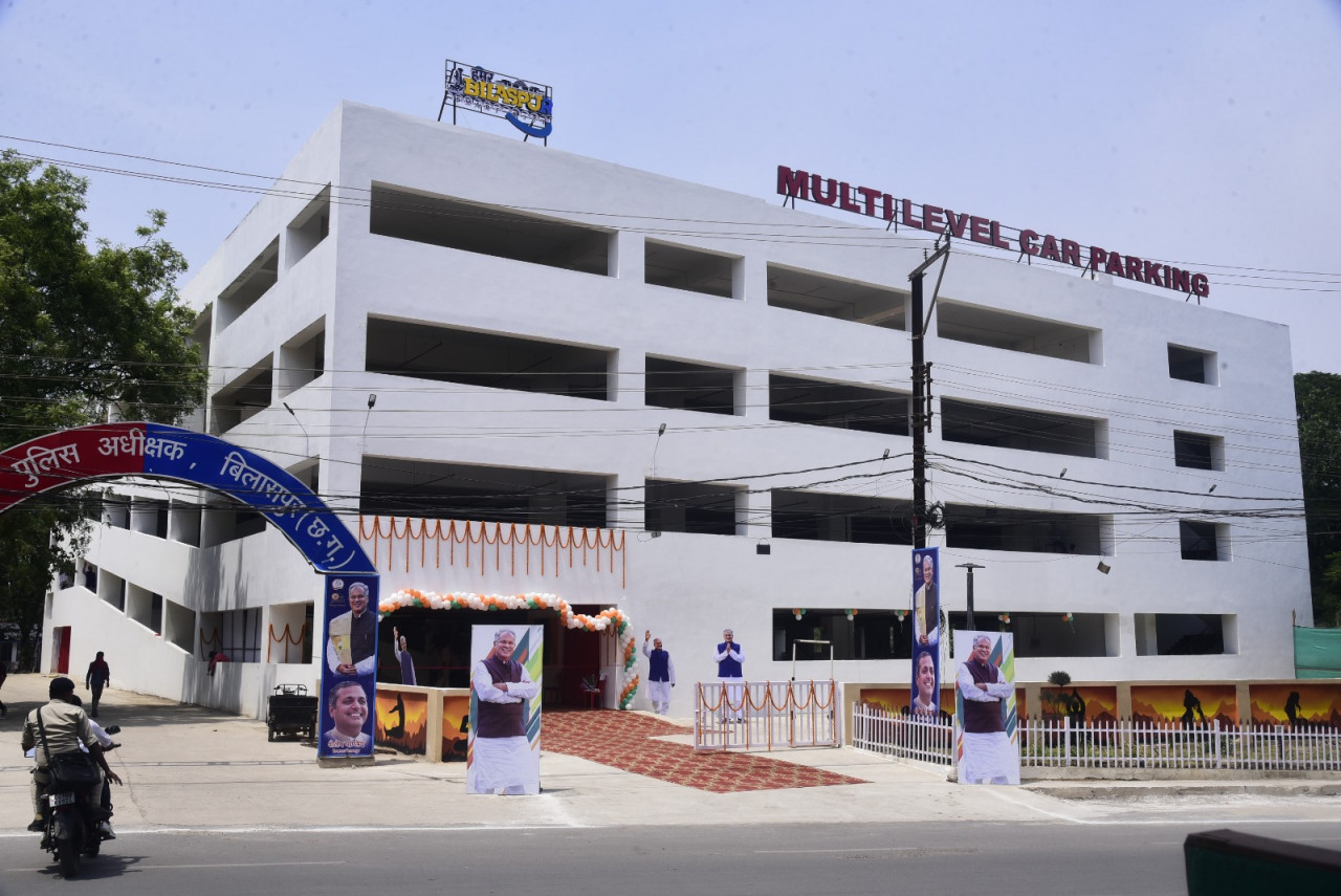 Multilevel parking in Bilaspur